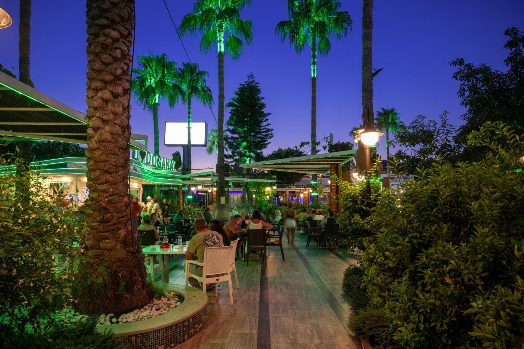 Club Doganay Hotel 5*